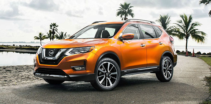 Nissan X-Trail 2018 Nissan X-Trail 2018 vẫn giữ mức giá sau điều chỉnh như tháng 5. Giá xe Nissan X-Trail tháng 6/2018 hiện đang là 943 triệu đồng cho bản Nissan X-Trail SL 2WD; 878 triệu đồng cho 3 phiên bản 2WD, LE và 2WD Premium; 1,013 tỷ đồng cho 2 bản X-Trail SV 4WD và 2.5 SV Premium.