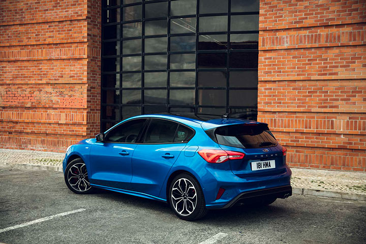 Giá Ford Focus tháng 7/2018 mới nhất
