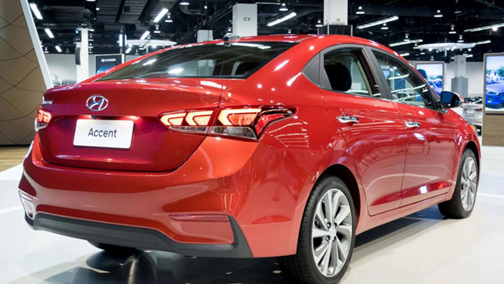 Giá xe Hyundai Accent tháng 7/2018