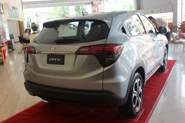 Đánh giá xe Honda HR-V 2018 về thiết kế đuôi xe Đánh giá xe Honda HR-V 2018 về thiết kế đuôi xe