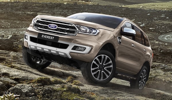 Giá xe Ford Everest tháng 8/2018 Giá xe Ford Everest tháng 8/2018