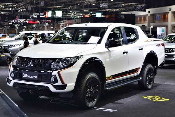Giá xe Mitsubishi Triton Athlete 2018 tháng 9/2018 Giá xe Mitsubishi Triton Athlete 2018 tháng 9/2018