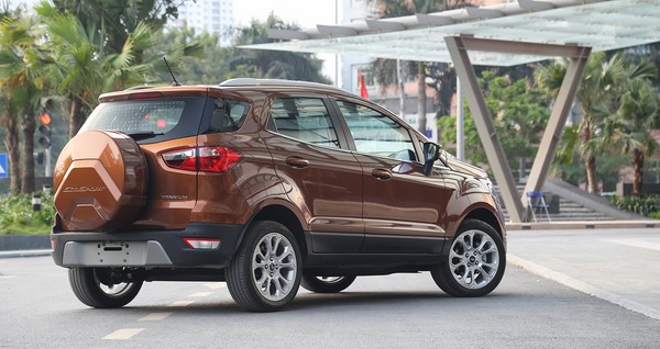 Giá xe Ford EcoSport 2018 mới nhất tháng 10/2018 Giá xe Ford EcoSport 2018 mới nhất tháng 10/2018