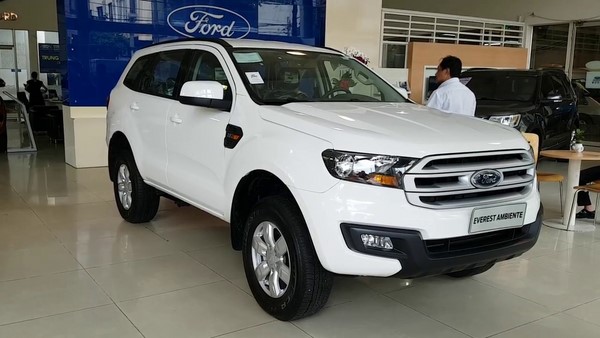 Giá xe Ford Everest tháng 10/2018 Giá xe Ford Everest tháng 10/2018