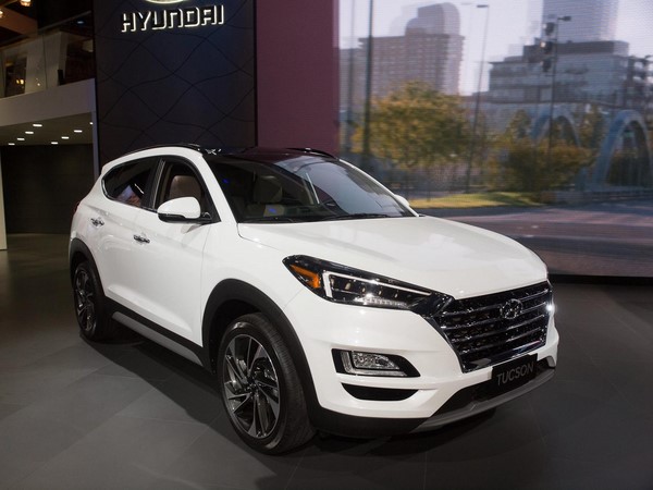 Giá xe ô tô Hyundai Tucson tháng 9/2018 Giá xe ô tô Hyundai Tucson tháng 9/2018