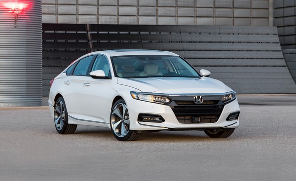 Giá xe Honda Accord tháng 9/2018 Giá xe Honda Accord tháng 9/2018
