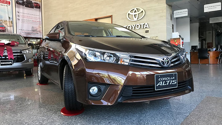 Giá xe Toyota Corolla Altis tháng 7/2018 Giá xe Toyota Corolla Altis tháng 7/2018