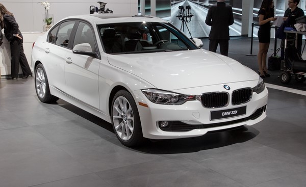 Giá xe BMW 320i tháng 8/2018 Giá xe BMW 320i tháng 8/2018