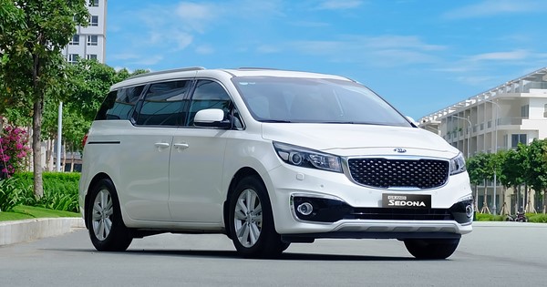 Giá xe Kia Sedona tháng 9/2018 Giá xe Kia Sedona tháng 9/2018