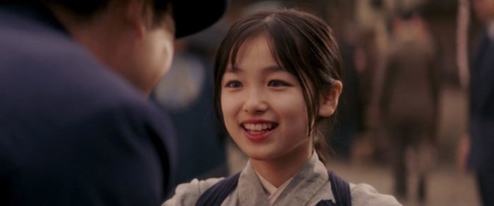 hình ảnh Ohgo suzuka thủ vai vai Nitta Sayuri lúc nhỏ trong phim hồi ức của một geisha Ohgo suzuka thủ vai vai Nitta Sayuri lúc nhỏ trong phim hồi ức của một geisha