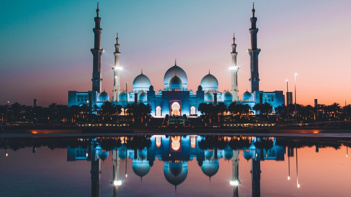 Abu Dhabi thủ đô của UAE Abu Dhabi thủ đô của UAE