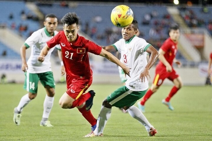 Cuộc chạm tráng giữa Việt nam vs Indonesiasẽ diễn ra sớm hơn với dự kiến cụ thể là vào lúc 18h30 tại Bali anh em đừng bỏ lỡ nhé !