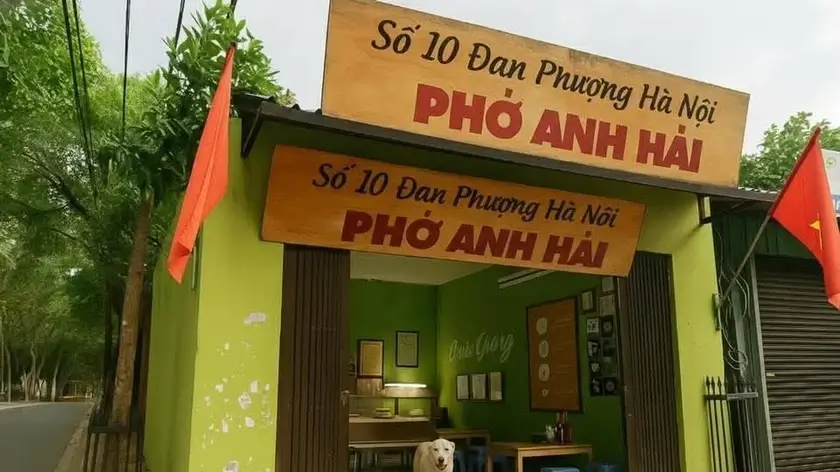 Review Tiệm Phở Của Anh Hai